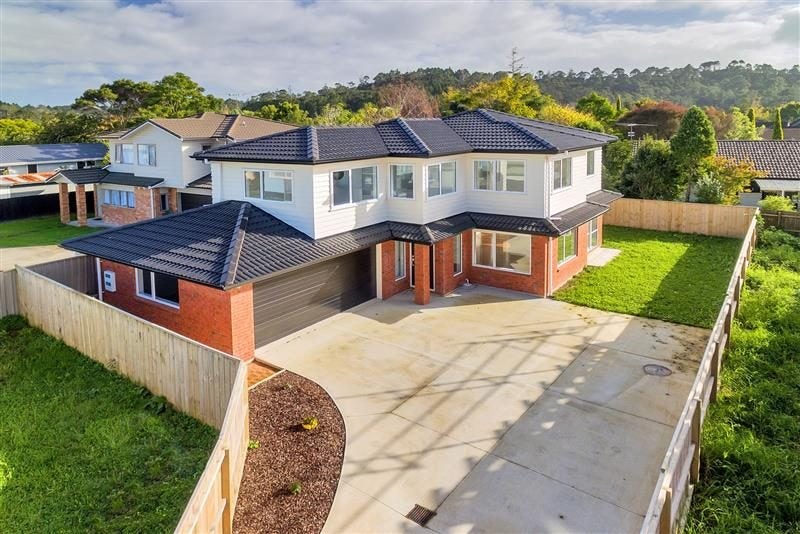 679A Swanson Road, Swanson, Auckland - Carousel 1