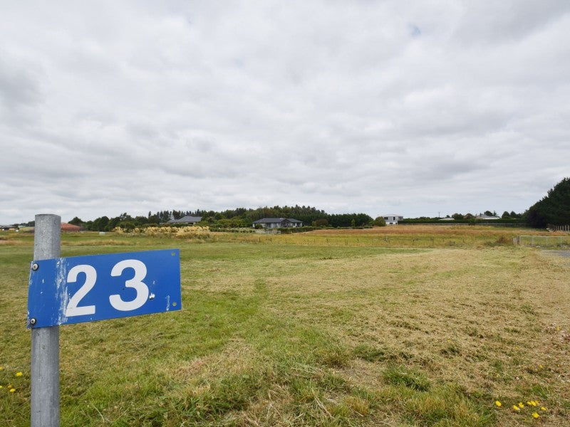 23 Majestic Chance, Seaward Bush, Invercargill - Carousel 1