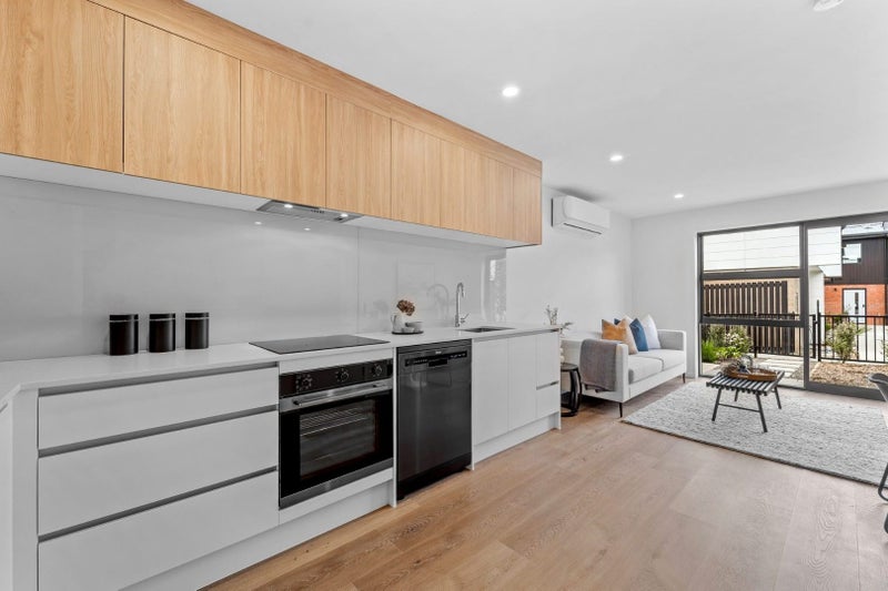 339 Glengarry Road, Glen Eden, Auckland - Carousel 2