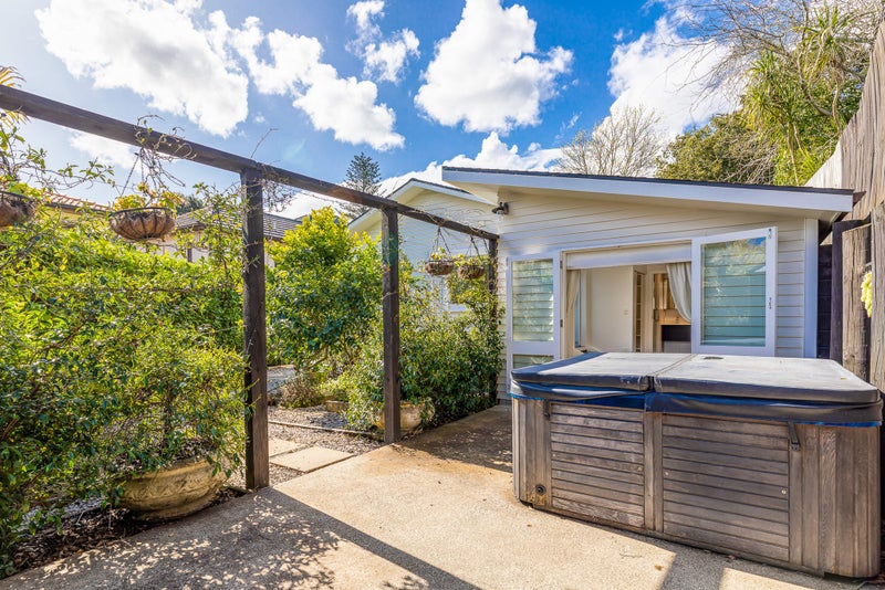 19C Maungarei Road, Remuera, Auckland - Carousel 2