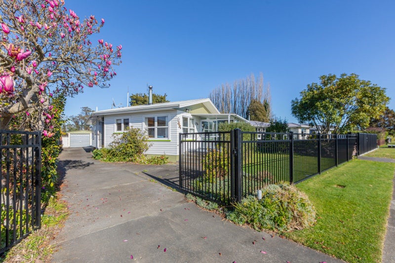 549 Lowe Street, Camberley, Hastings - Carousel 1