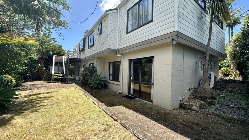 14 Baird Street, Howick, Auckland - Carousel 1