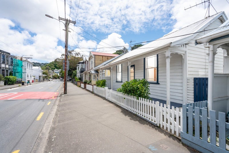 36 Aro Street, Aro Valley, Wellington - Carousel 2