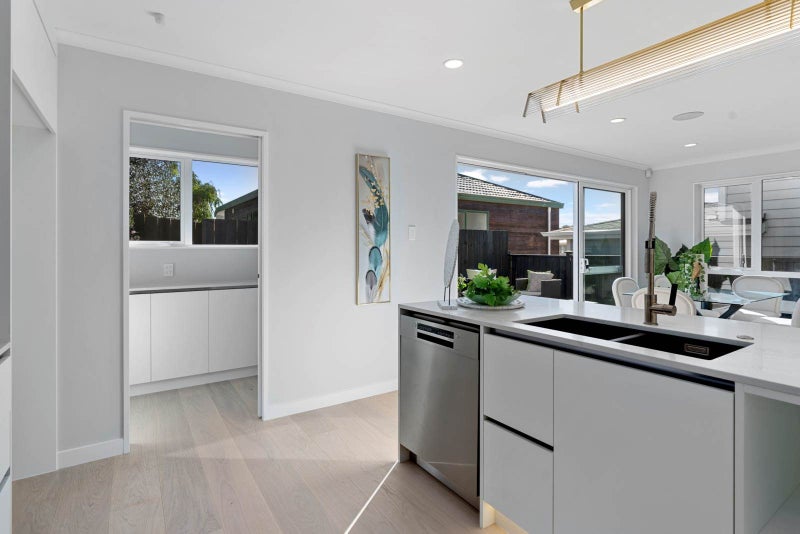 123B Forrest Hill Road, Forrest Hill, Auckland - Carousel 2