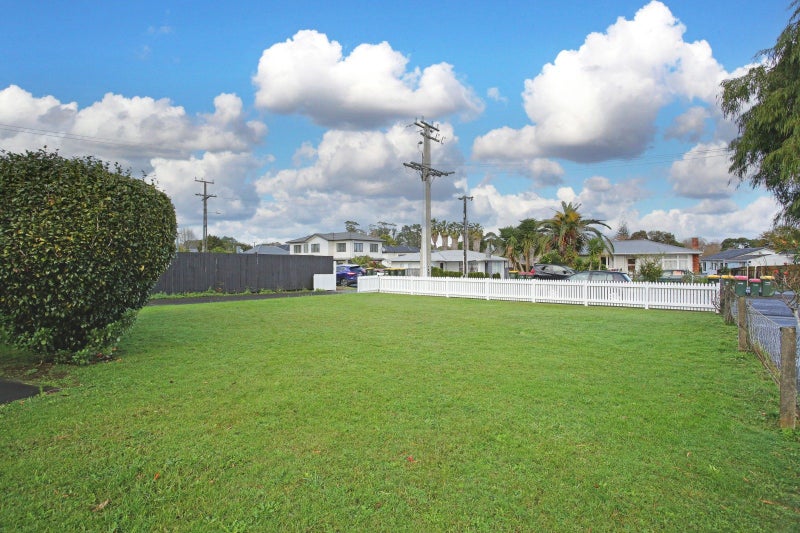 3 Olive Crescent, Papatoetoe, Auckland - Carousel 2