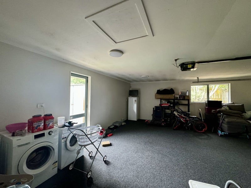 37 Te Wharau Drive, Greenhithe, Auckland - Carousel 14