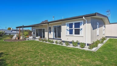 110 Frimley Avenue, Frimley, Hastings - Carousel 1