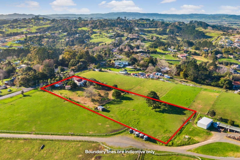 309 Redoubt Road, Totara Park, Auckland - Carousel 1