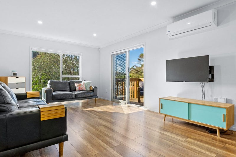 1/5 Classic Grove, Bayview, Auckland - Carousel 2