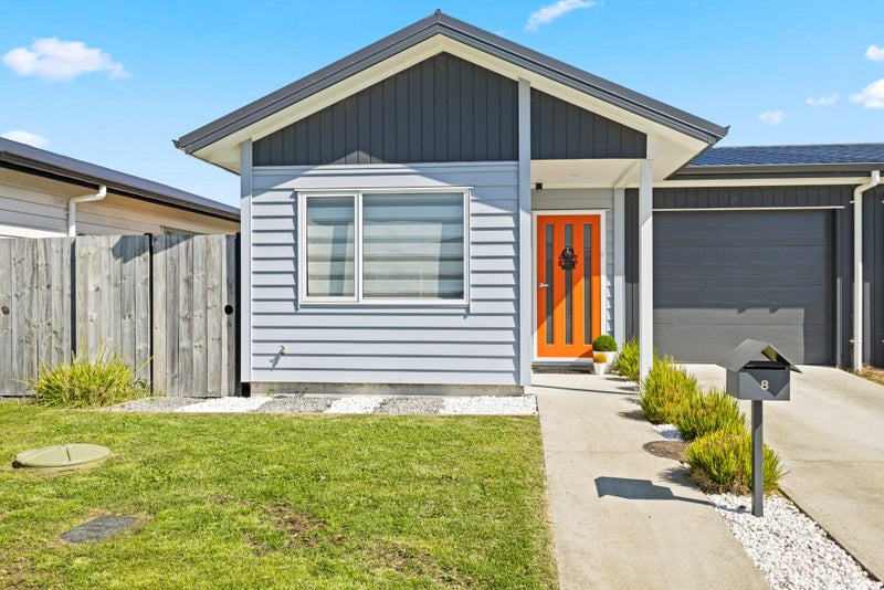 8 Kapowai Boulevard, Takanini, Auckland - Carousel 1