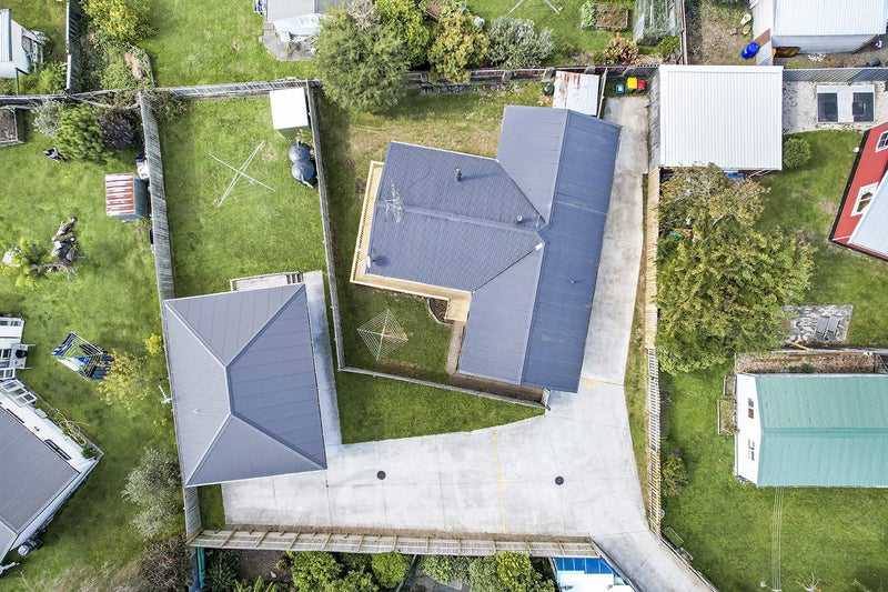 120 Saxbys Road, Deanwell, Hamilton - Carousel 1