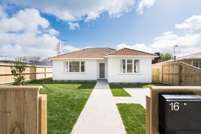 16 Lancaster Street, Highbury, Palmerston North - Carousel 1