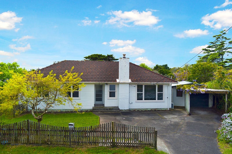 49 Longburn Road, Henderson, Auckland - Carousel 1