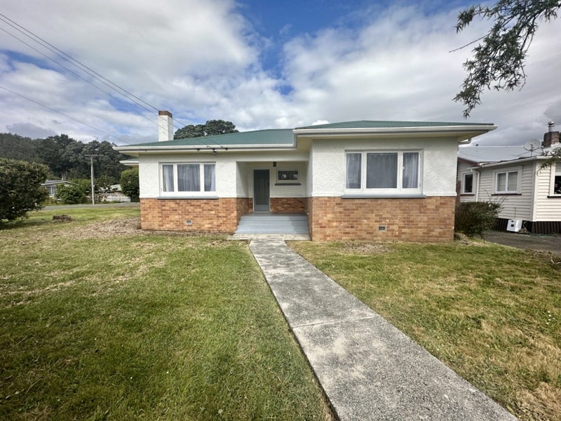 90 Hatea Drive, Regent, Whangarei - Carousel 1