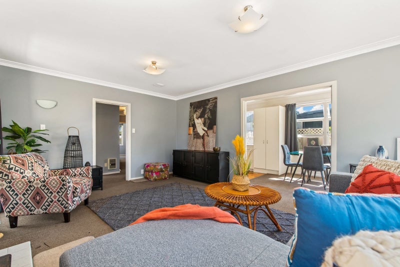 87 Kawaha Point Road, Kawaha Point, Rotorua - Carousel 2