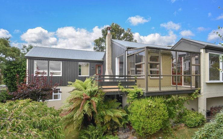 11 Picardy Street, Maryhill, Dunedin - Carousel 1