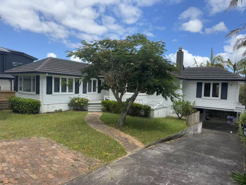 15 Sandspit Road, Cockle Bay, Auckland - Carousel 1
