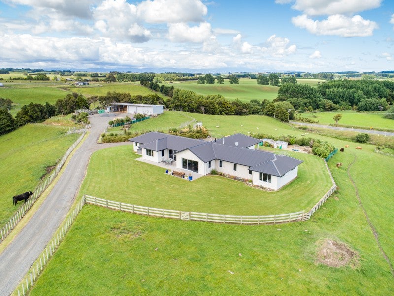 760 Halcombe Road, Halcombe, Feilding - Carousel 2