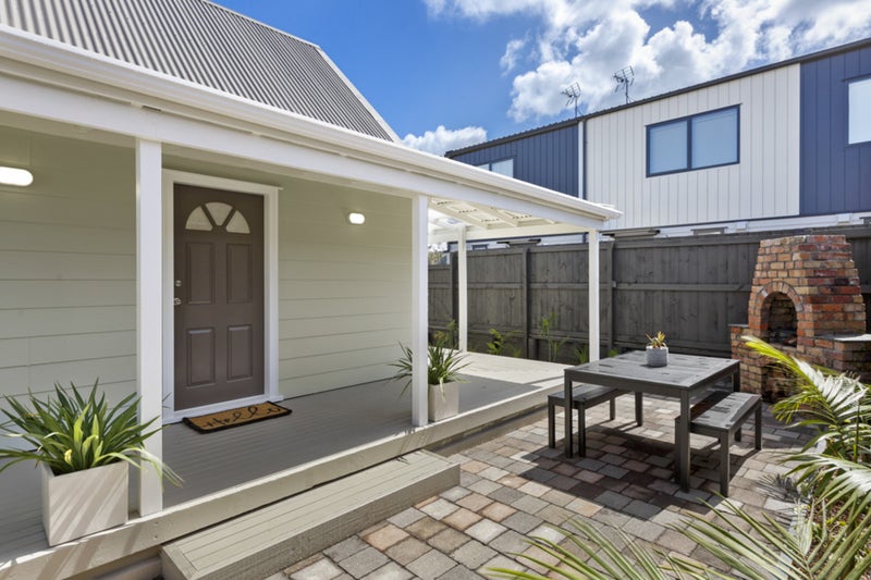 2/58 Hepburn Road, Glendene, Auckland - Carousel 2