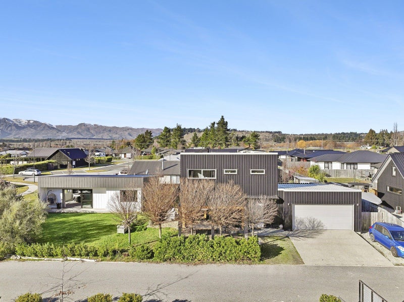 15 Marbleleaf Lane, Albert Town, Wanaka - Carousel 2