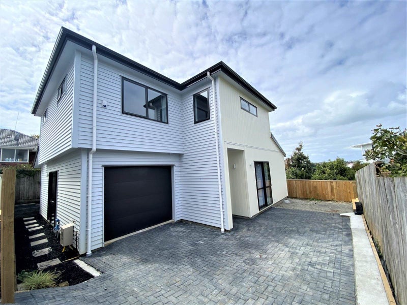 24D Dominion Street, Takapuna, Auckland - Carousel 1