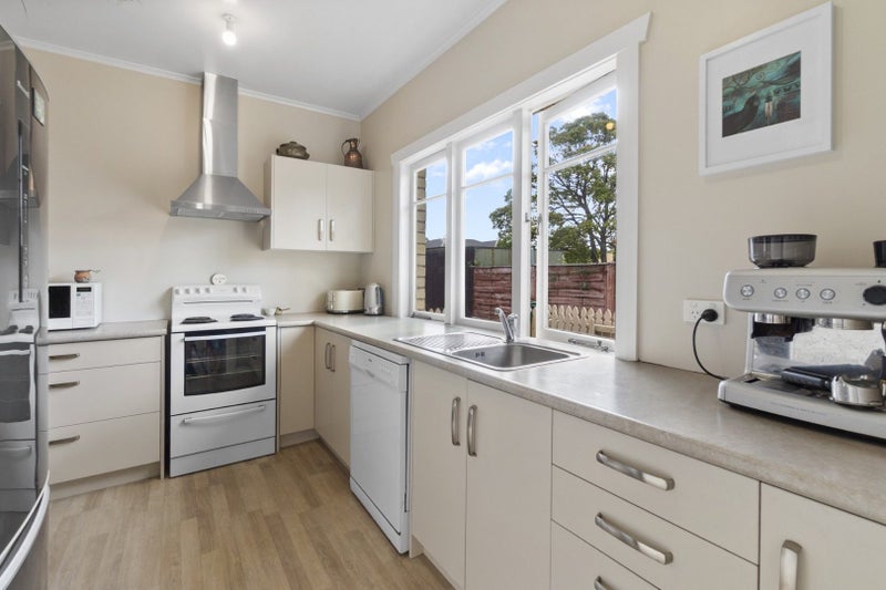 9A Saint Olpherts Avenue, Hamilton East, Hamilton - Carousel 2