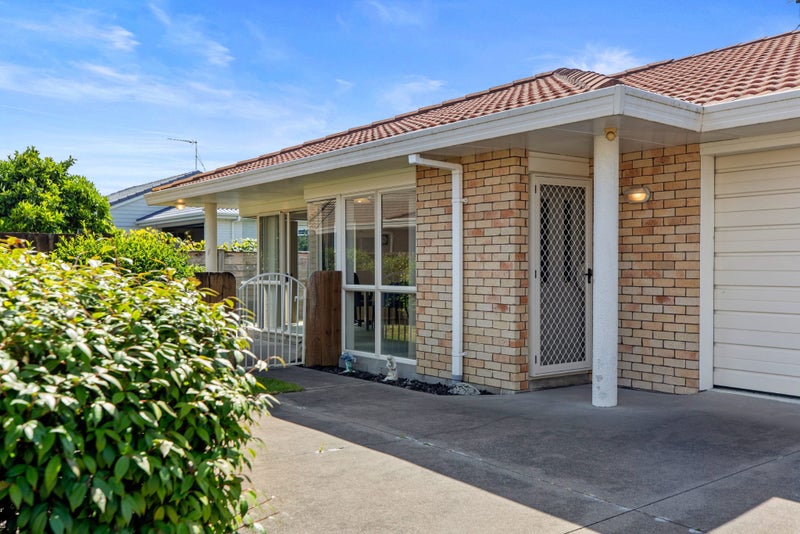 17 Sandhurst Drive, Papamoa Beach, Papamoa - Carousel 2