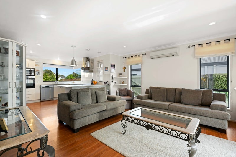 45 Edenpark Drive, Rototuna North, Hamilton - Carousel 1