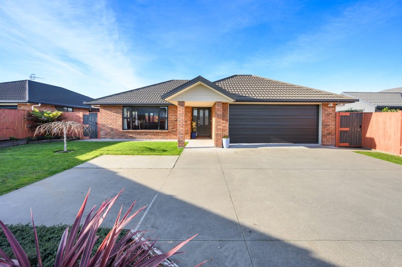 13 Lorenzo Place, Kelvin Grove, Palmerston North - Carousel 1