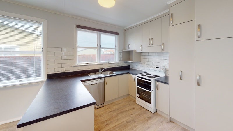 12 Titoki Street, Castlecliff, Whanganui - Carousel 1