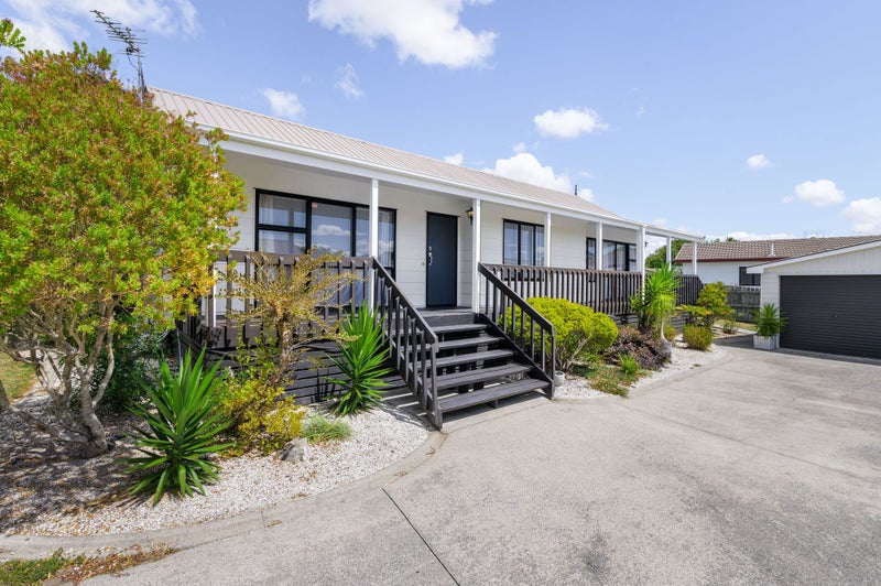 20 Dixon Road, Fitzroy, Hamilton - Carousel 1
