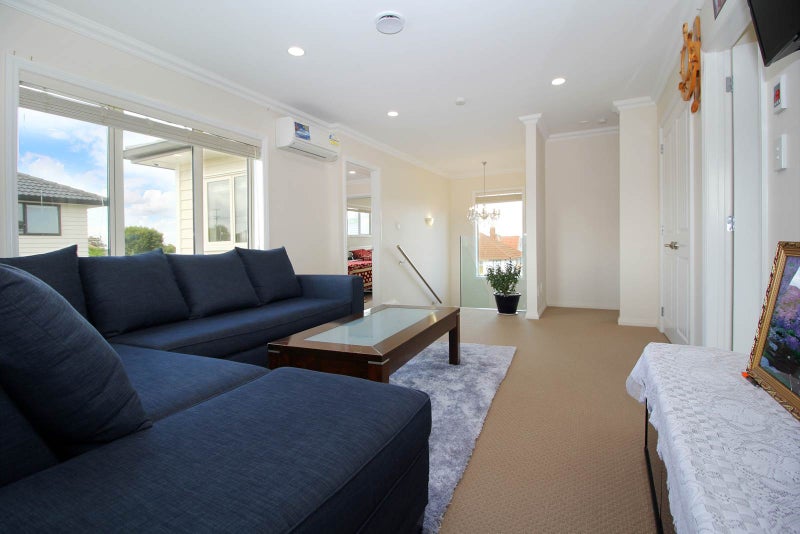 17A Churchill Avenue, Manurewa, Auckland - Carousel 2