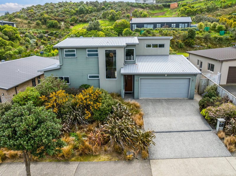 98 Aotea Drive, Aotea, Porirua - Carousel 1