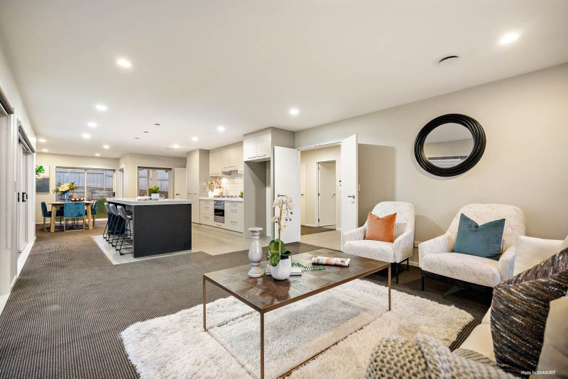 15 Packspur Drive, Flat Bush, Auckland - Carousel 1