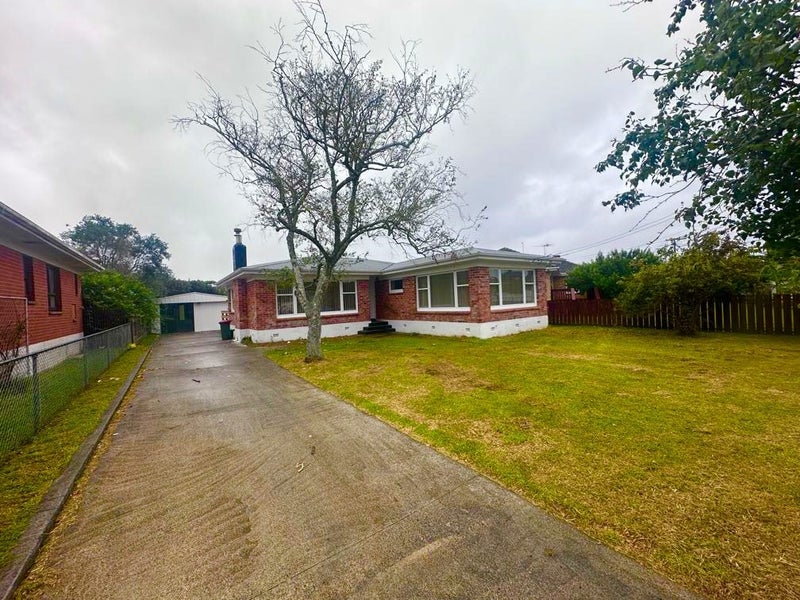 6 Beryl Place, Mangere East, Auckland - Carousel 1