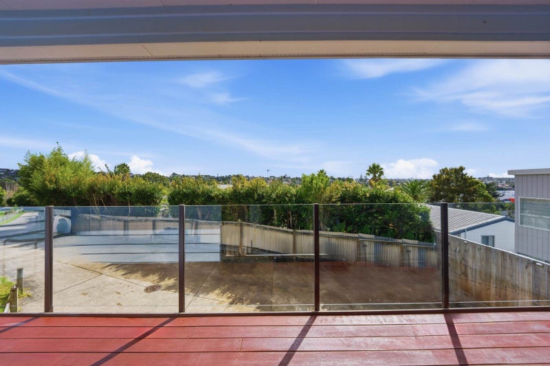 11A Ludlow Terrace, Totara Vale, Auckland - Carousel 41
