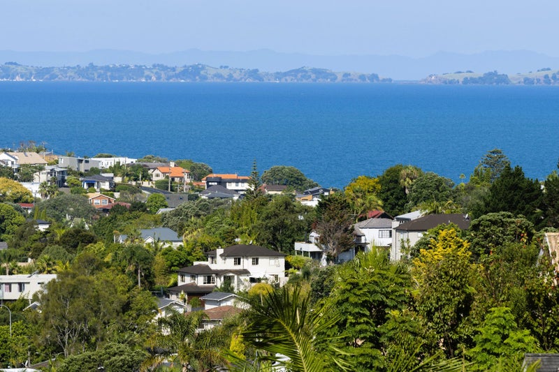 42 Penguin Drive, Murrays Bay, Auckland - Carousel 2