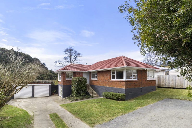 26 Lowtherhurst Road, Massey, Auckland - Carousel 2