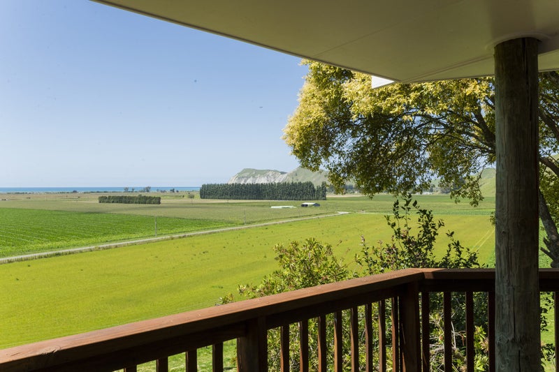 111 Pakowhai Road, Muriwai, Manutūkē - Carousel 32