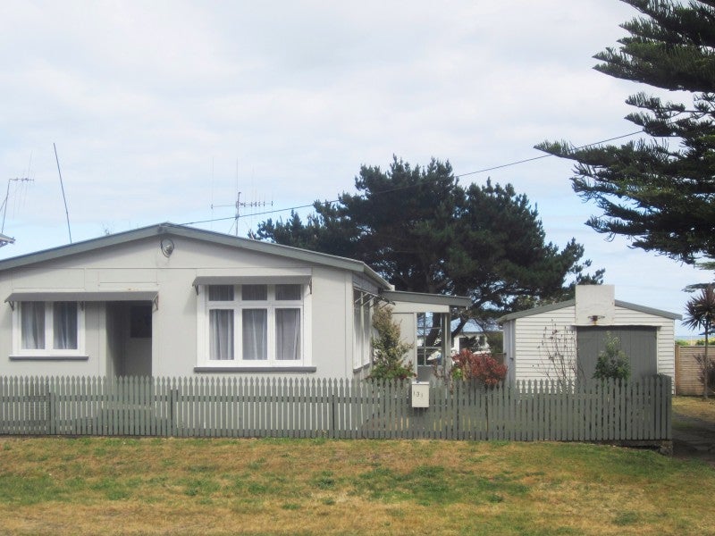 131 Kahukura Avenue, Waitarere Beach, Levin - Carousel 1
