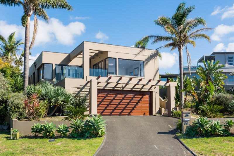 60A Seaview Road, Castor Bay, Auckland - Carousel 1