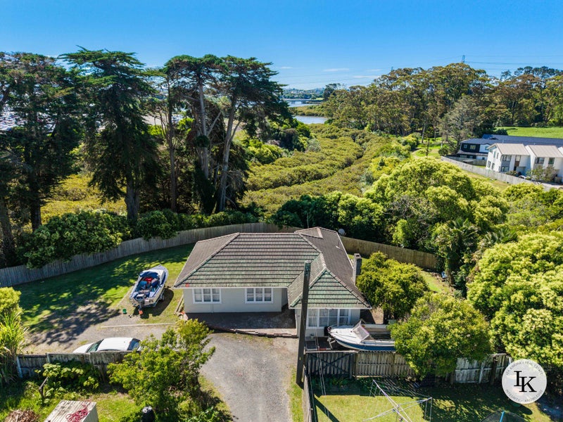 22 Gaye Crescent, Otara, Auckland - Carousel 1
