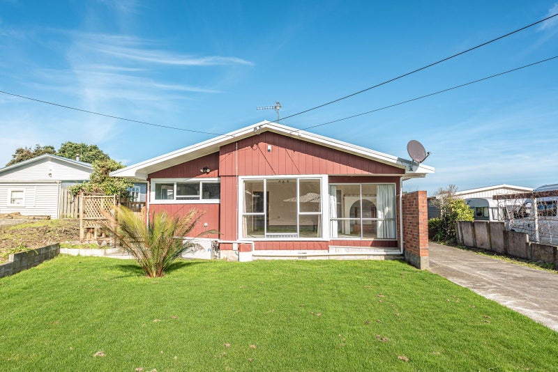 36 Broadhead Avenue, Tawhero, Whanganui - Carousel 1