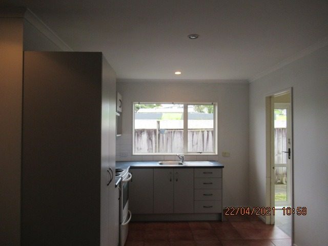 13 Huruhuru Road, Massey, Auckland - Carousel 2