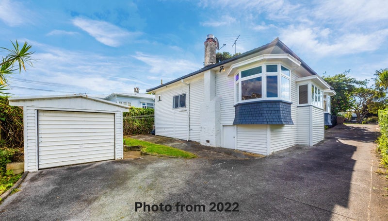26 Waiohua Road, Greenlane, Auckland - Carousel 1