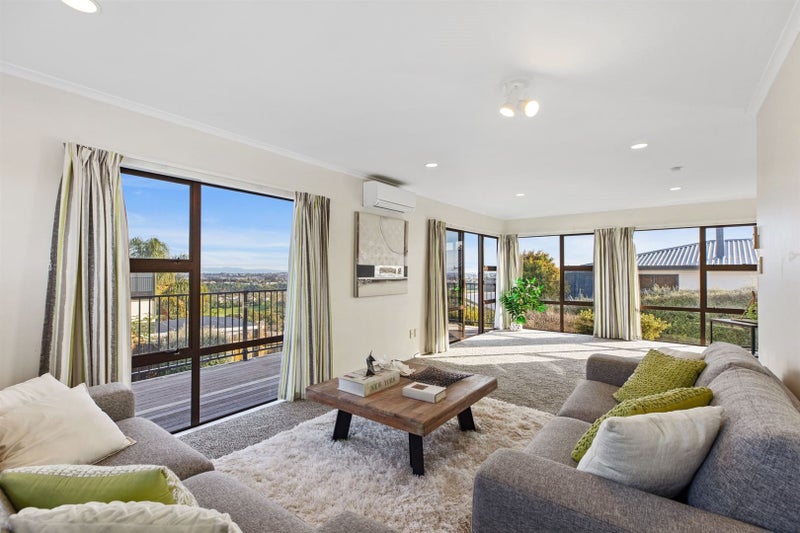 19A Philomel Crest, Welcome Bay, Tauranga - Carousel 2