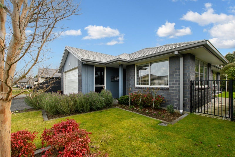 101 Landing Drive, Pyes Pa, Tauranga - Carousel 1