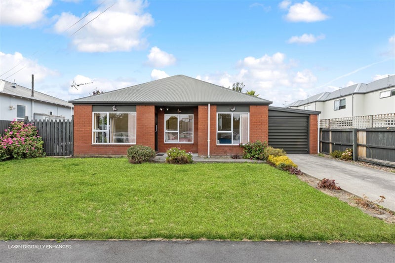 2/12 Barrie Street, Addington, Christchurch - Carousel 1