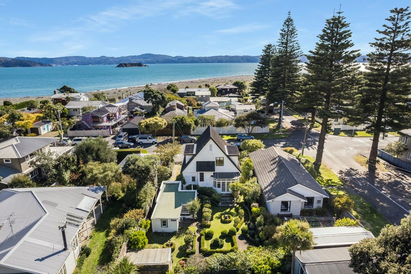 425 Muritai Road, Eastbourne, Lower Hutt - Carousel 30