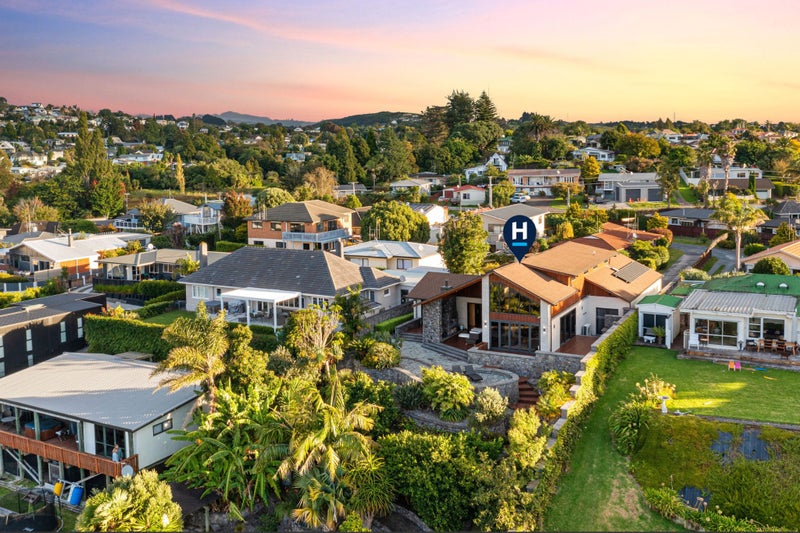 177 Welcome Bay Road, Welcome Bay, Tauranga - Carousel 1